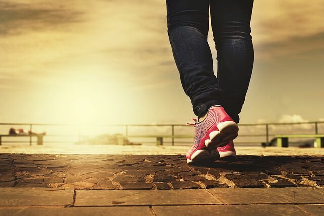Camminare migliora la salute fisica e mentale